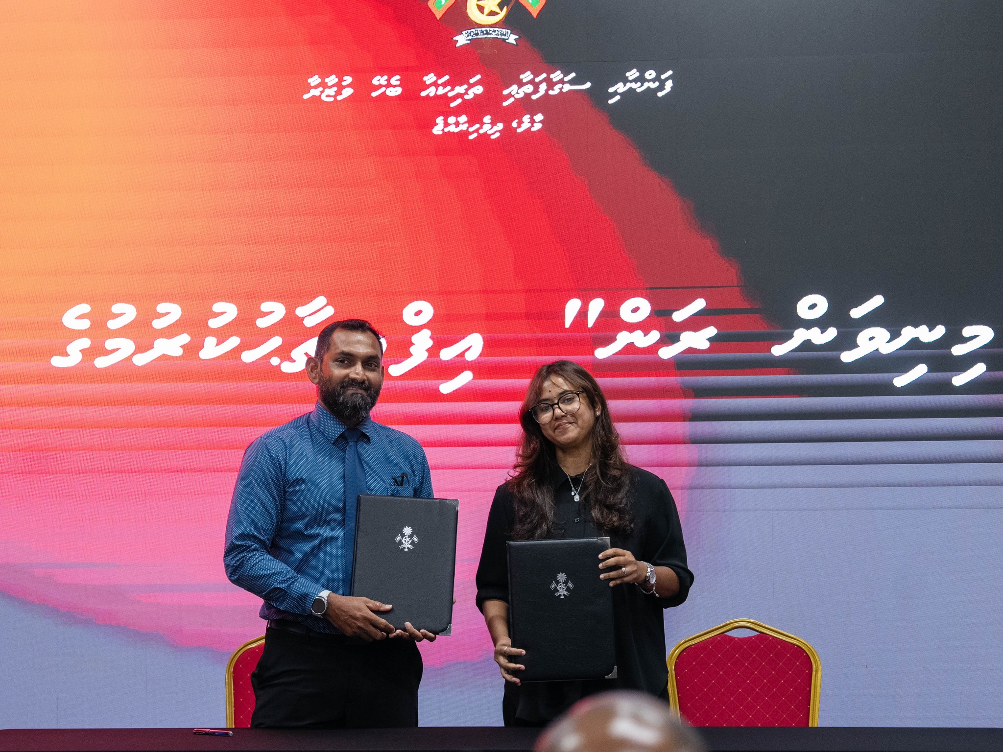 ވަޒީރު ހީނާ ވަލީދު، މިނިވަން ދުވަހުގެ ޚާއްޞަ ހަރަކާތްތަކުގެ ތެރޭގައި ހިމެނޭ "މިނިވަން ރަން" އިފްތިތާޙުކޮށްދެއްވުން