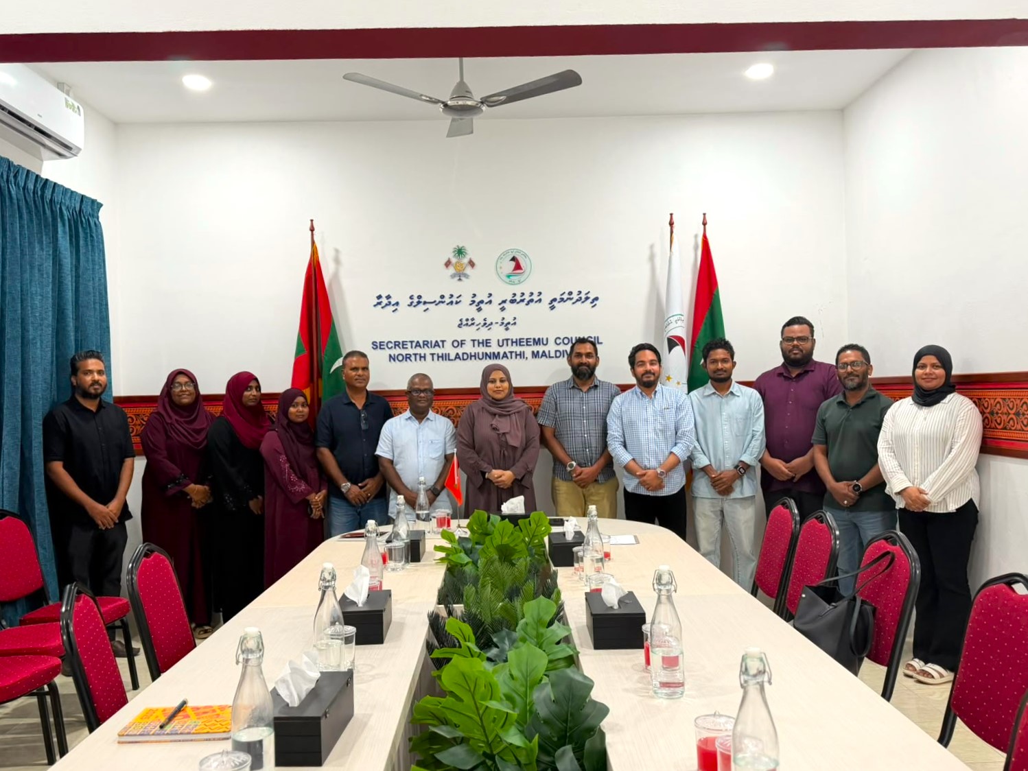 ވަޒީރު ހީނާ ވަލީދު ހއ އުތީމު ކައުންސިލާ ބައްދަކުރެއްވުން. މި ބައްދަލުވުމުގައި މައިގަނޑުގޮތެއްގައި މަޝްވަރާކުރެއްވީ ކުރިއަށް އޮތް ގައުމީ ދުވަހުގެ ތައްޔާރީތަކާ ގުޅޭ ގޮތުން.